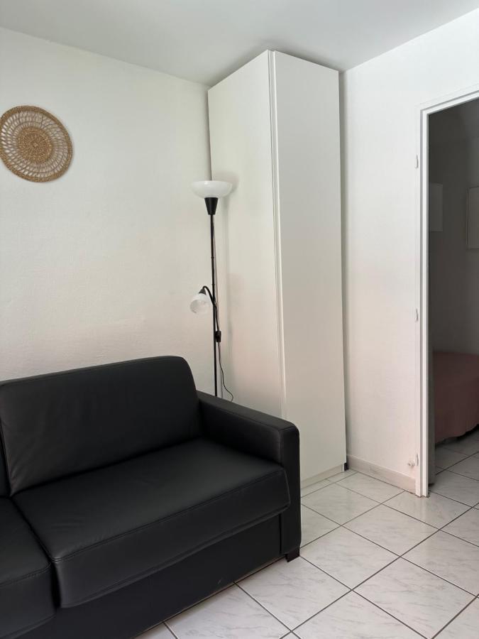 Appartement 3 Pers Climatise Renove, Au Calme, Idealement Situe Proche St Raphael-st Tropez, Et Commerces A Pieds Fréjus